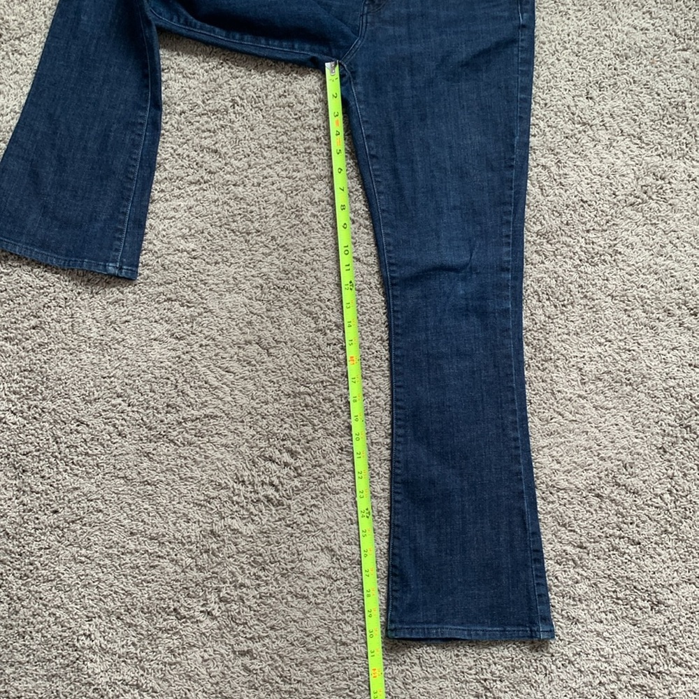 Levi’s Mid Rise Skinny Boot - Picture 15 of 16